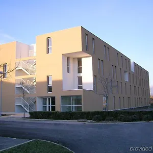 Sejours & Affaires Aparthotel